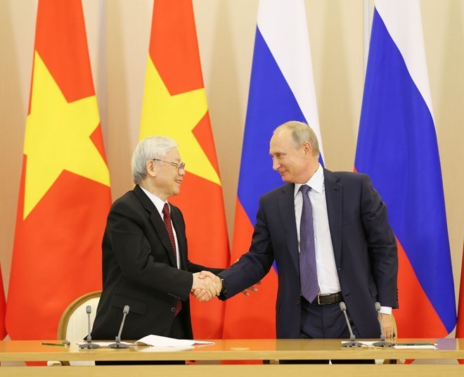CPV General Secretary Nguyen Phu Trong (L) and Russian President Vladimir Putin (Photo: VNA)