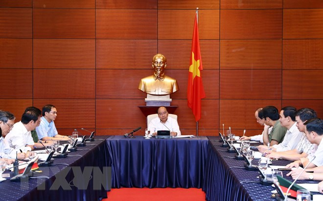 Thủ tướng Nguyễn Xuân Phúc phát biểu ý kiến về công tác chuẩn bị cho hội nghị WEF ASEAN 2018 sau khi dự Tổng duyệt. (Ảnh: Thống Nhất/TTXVN)