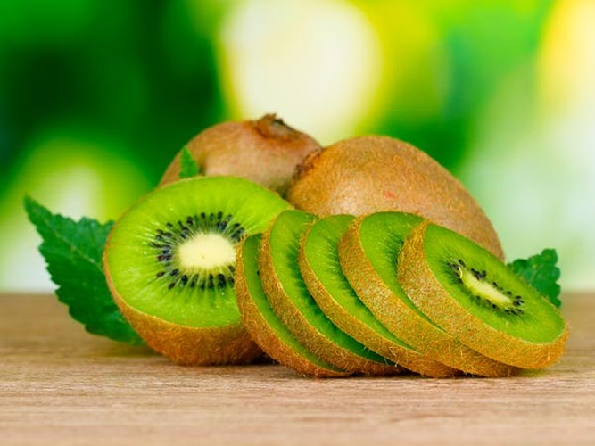 Trái kiwi có đầy đủ các chất chống oxy hóa, vitamin C, hợp chất phenolic và carotenoid