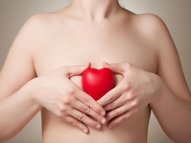 Quả Kiwi giàu vitamin C, vitamin E và kali rất tốt cho việc thúc đẩy sức khỏe tim mạch