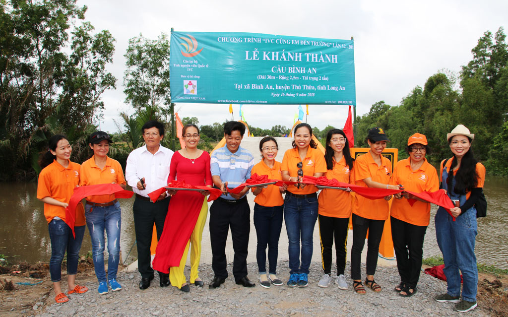 Khánh thành cầu giao thông nông thôn tại huyện Thủ Thừa