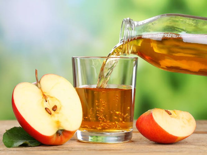 Giấm táo có đặc tính chống oxy hóa và kháng sinh giúp thúc đẩy sự phát triển của các vi khuẩn đường ruột khỏe mạnh và giúp làm sạch ruột kết