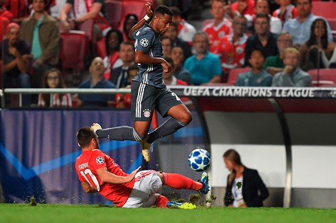 Bayern Munich thắng nhẹ Benfica ở trận ra quân Champions League