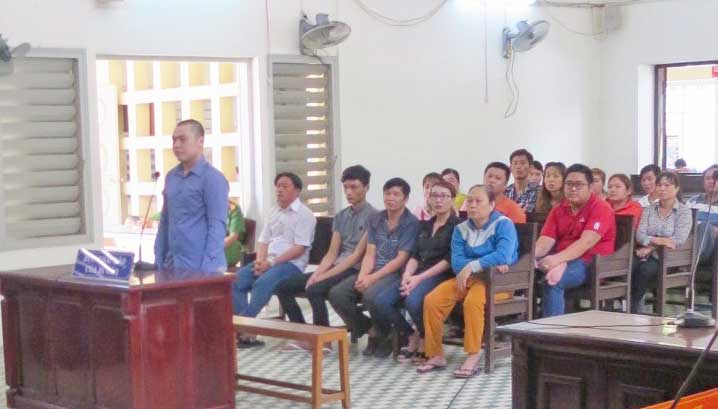 Phiên tòa rút kinh nghiệm - bước đột phá trong công tác xét xử Các bị cáo có quyền tự bào chữa, đưa ra các chứng cứ để gỡ tội mà không bị giới hạn thời gian trình bày và được hội đồng xét xử ghi nhận trong quá trình nghị án