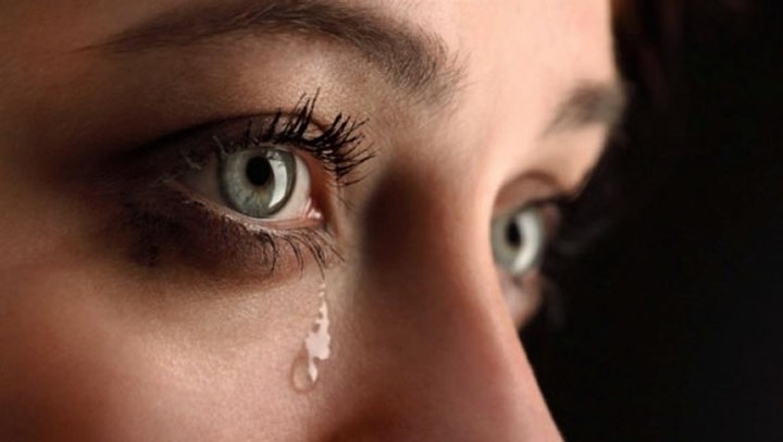 Đôi mắt là cơ quan cực kỳ nhạy cảm của cơ thể con người và ngay cả một vấn đề nhỏ có thể gây ra rất nhiều khó chịu và đau đớn