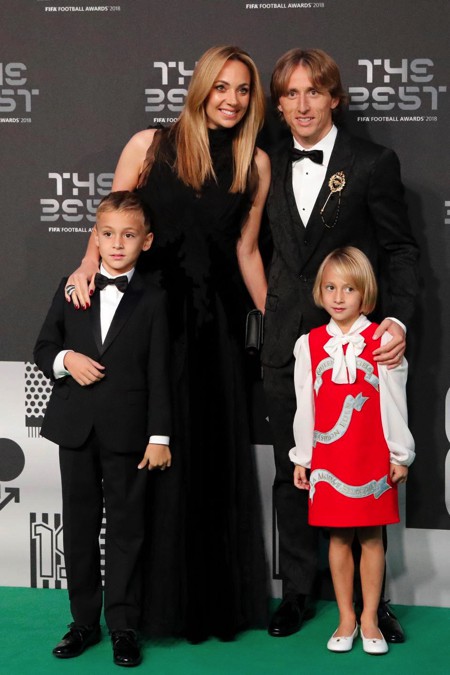 Gia đình Luka Modric mới thực sự là tâm điểm chú ý