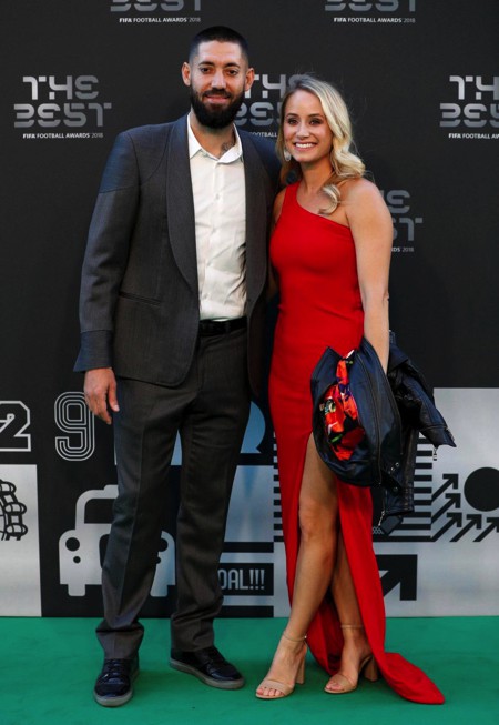 Cựu tiền đạo Clint Dempsey và bà xã Bethany cũng đã tới góp vui