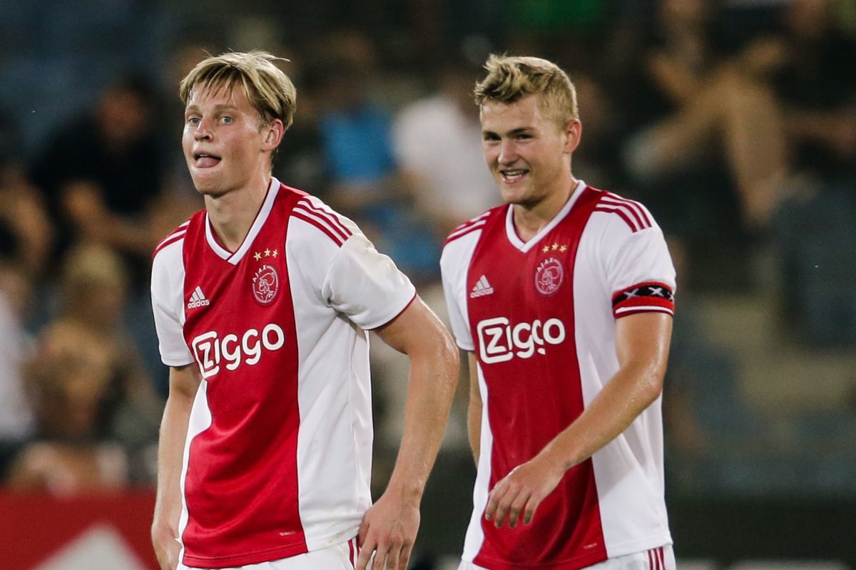 Bộ đôi trẻ De Jong và D Ligt của Ajax