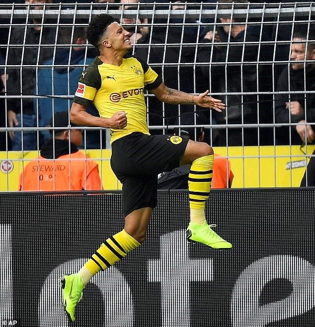 Jadon Sancho tiếp tục tỏa sáng nhưng Dortmund lại đứt mạch thắng.