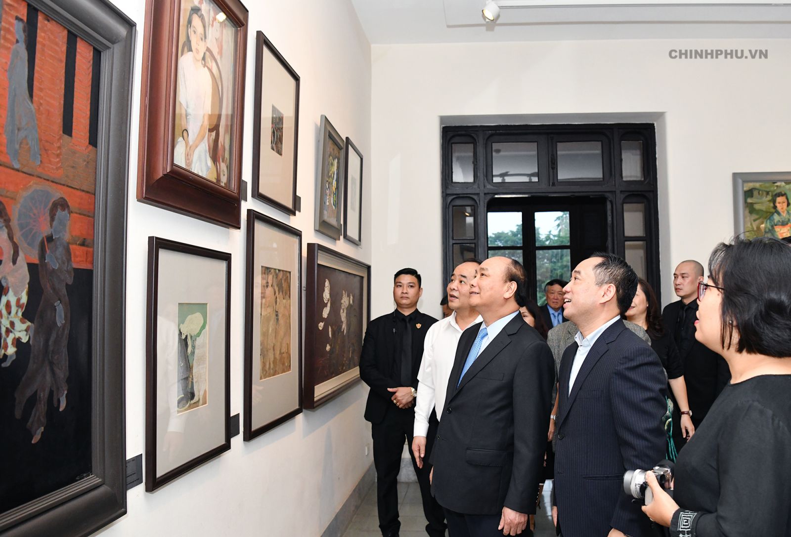 Thủ tướng thăm Bảo tàng Mỹ thuật Việt Nam. Ảnh VGP/Quang Hiếu
