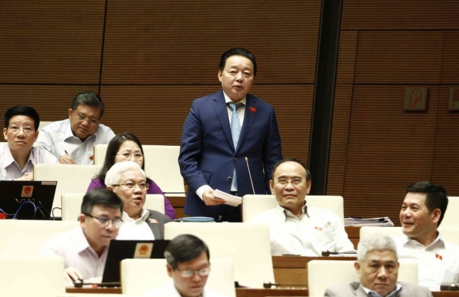Minister talks climate change response in Mekong Delta