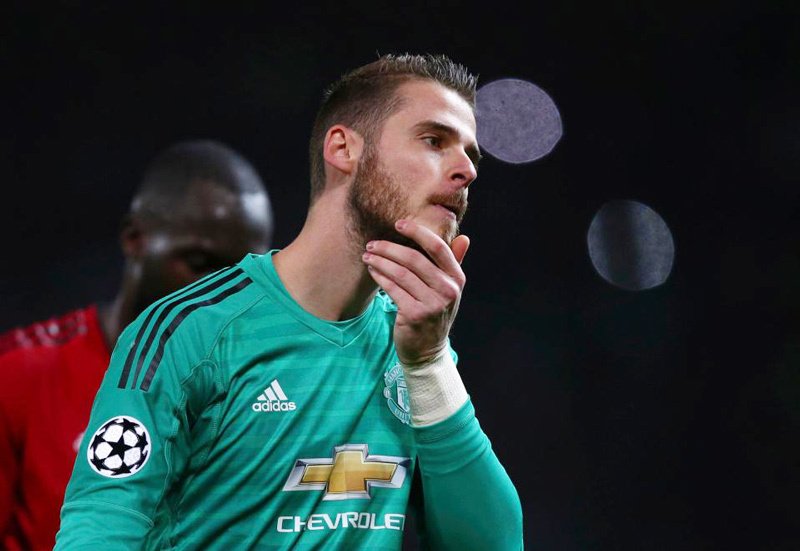 MU vội sắm thủ môn thay De Gea, Fabinho chán nản bỏ Liverpool