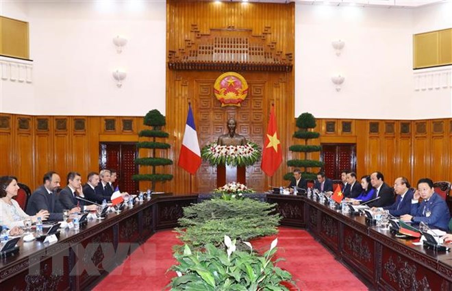 Thủ tướng Nguyễn Xuân Phúc hội đàm với Thủ tướng Pháp Édouard Philippe tại Trụ sở Chính phủ. (Ảnh: Thống Nhất/TTXVN)