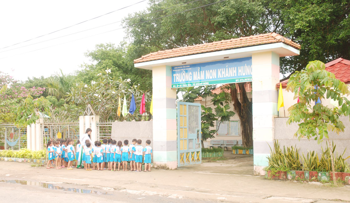 Trường Mầm non Khánh Hưng được công nhận trường đạt chuẩn quốc gia năm 2010