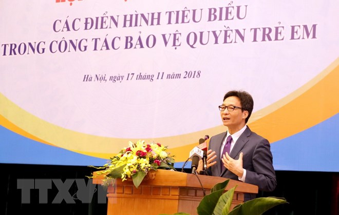 Phó Thủ tướng Chính phủ Vũ Đức Đam, Chủ tịch Ủy ban quốc gia về trẻ em phát biểu tại hội nghị. (Ảnh: Anh Tuấn/TTXVN)