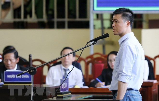 Bị cáo Phan Sào Nam trả lời trước tòa. (Ảnh: Trung Kiên/TTXVN)