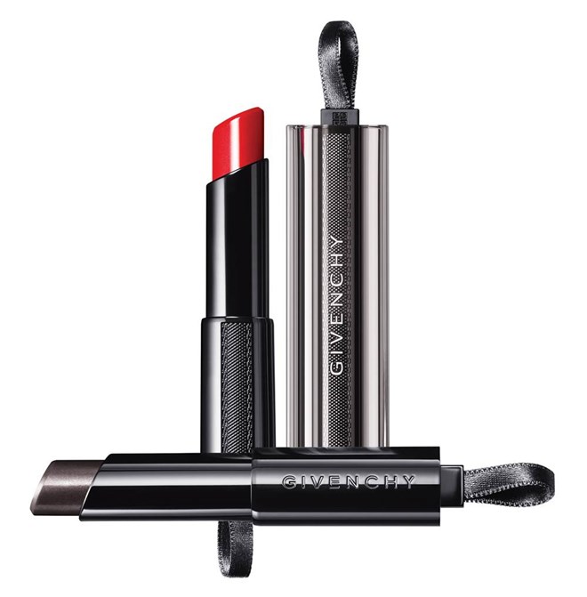 Son dưỡng có màu - Tình yêu của mọi cô nàng khi mùa Đông đến Gam màu đen kì bí của Givenchy Rouge Interdit Vinyl Noir Revelateur