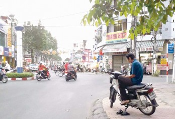 Gian nan nghề xe ôm