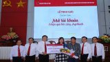 Khách hàng Lương Thị Kim Vung trúng 50 triệu đồng Chương trình “Mở tài khoản nhận quà lớn cùng Agribank”