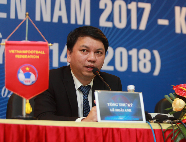 Ông Lê Hoài Anh được tái bổ nhiệm làm Tổng thư ký VFF khóa 8 - Ảnh: Nam Khánh