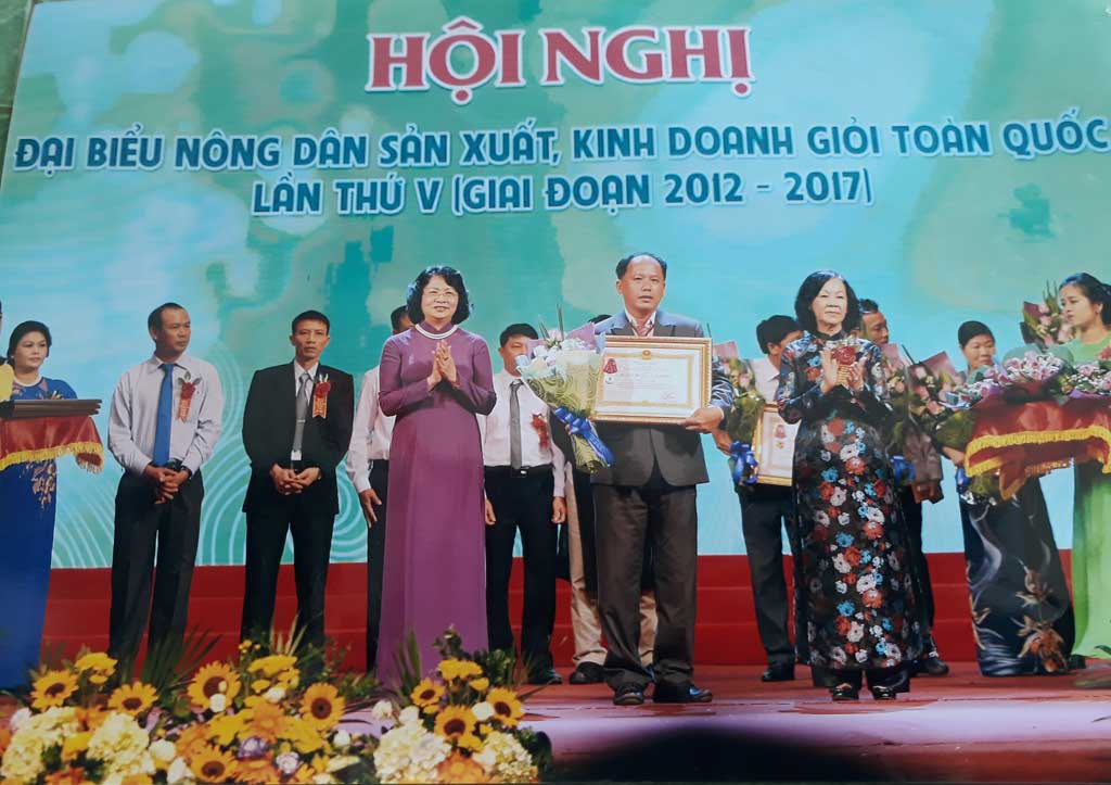 Ông Nguyễn Vạn Thành được biểu dương Nông dân sản xuất, kinh doanh giỏi toàn quốc