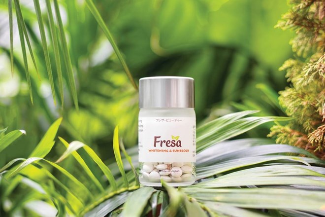 Viên uống chống nắng Fresa giúp ngăn chặn tác hại của ánh nắng, cải thiện làn da từ kết cấu bên trong đến sự tươi sáng, trẻ trung trên bề mặt.