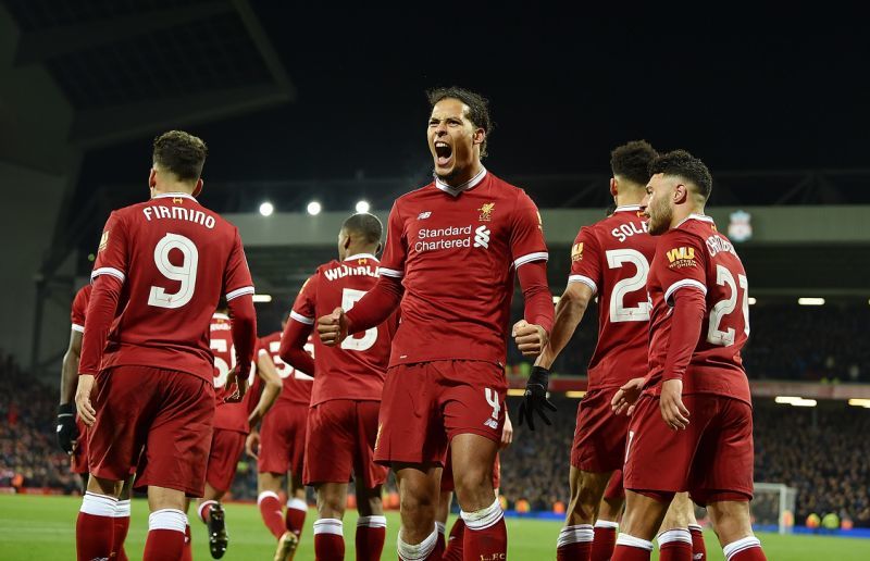 Có Van Dijk, hàng thủ Liverpool trở nên khá chắc chắn