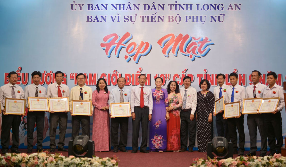 Mô hình Nam giới điểm 10, một trong những mô hình hiệu quả góp phần xây dựng gia đình ấm no, tiến bộ, hạnh phúc