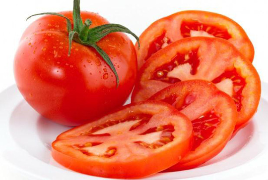 Cà chua như một loại kem chống nắng tự nhiên của làn da - Ảnh minh họa: Internet