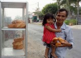 Bánh mì nghĩa tình - lan tỏa yêu thương Bánh mì nghĩa tình - lan tỏa yêu thương