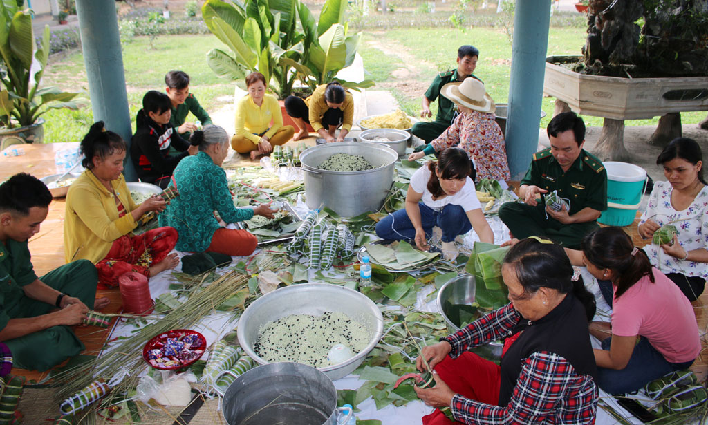 Nhiều hoạt động cho cán bộ, chiến sĩ vui xuân tại đơn vị