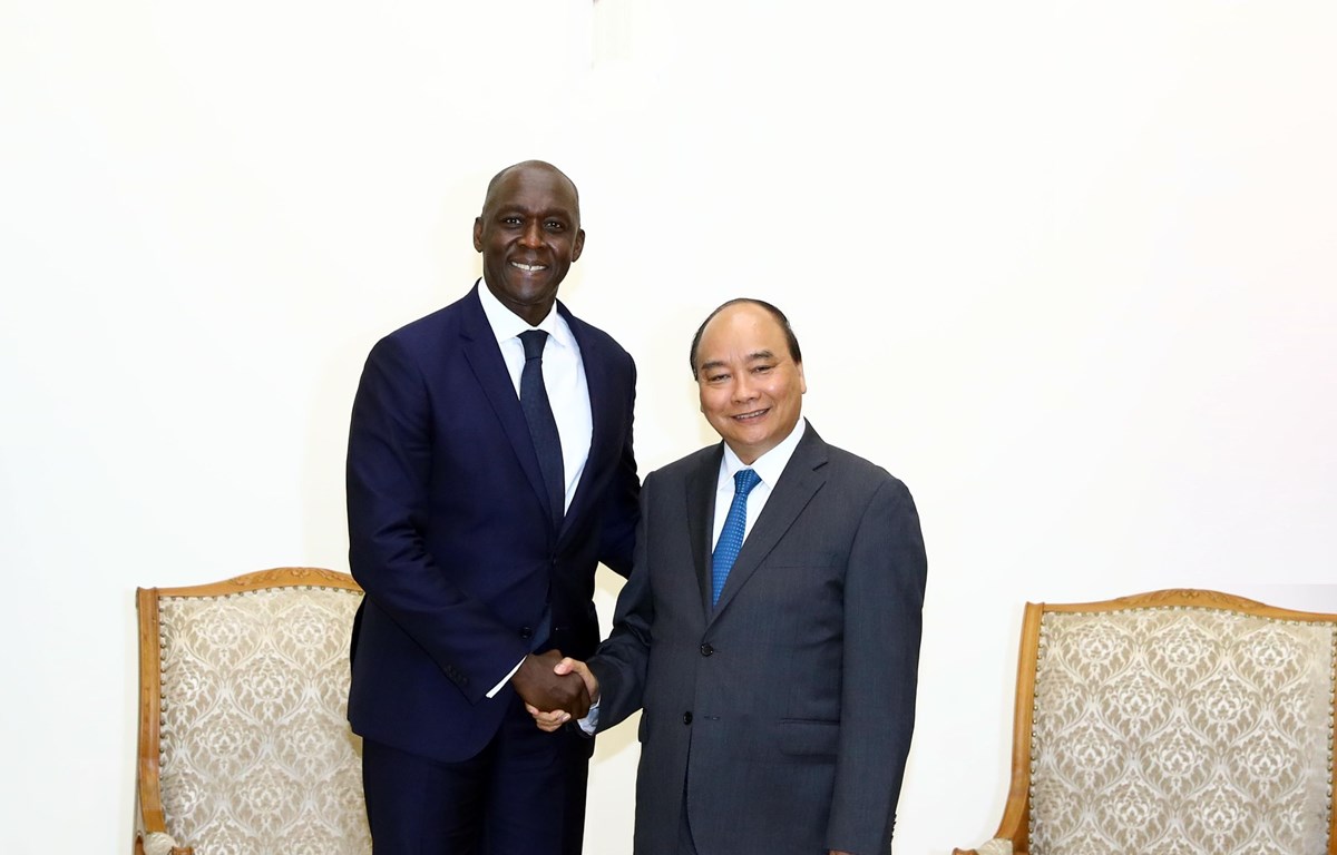 Thủ tướng Nguyễn Xuân Phúc tiếp ông Makhtar Diop, Phó Chủ tịch Ngân hàng Thế giới. (Ảnh: Thống Nhất/TTXVN)