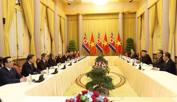 Tổng Bí thư, Chủ tịch nước Nguyễn Phú Trọng hội đàm với Chủ tịch Triều Tiên Kim Jong-un. (Ảnh: Trí Dũng/TTXVN)
