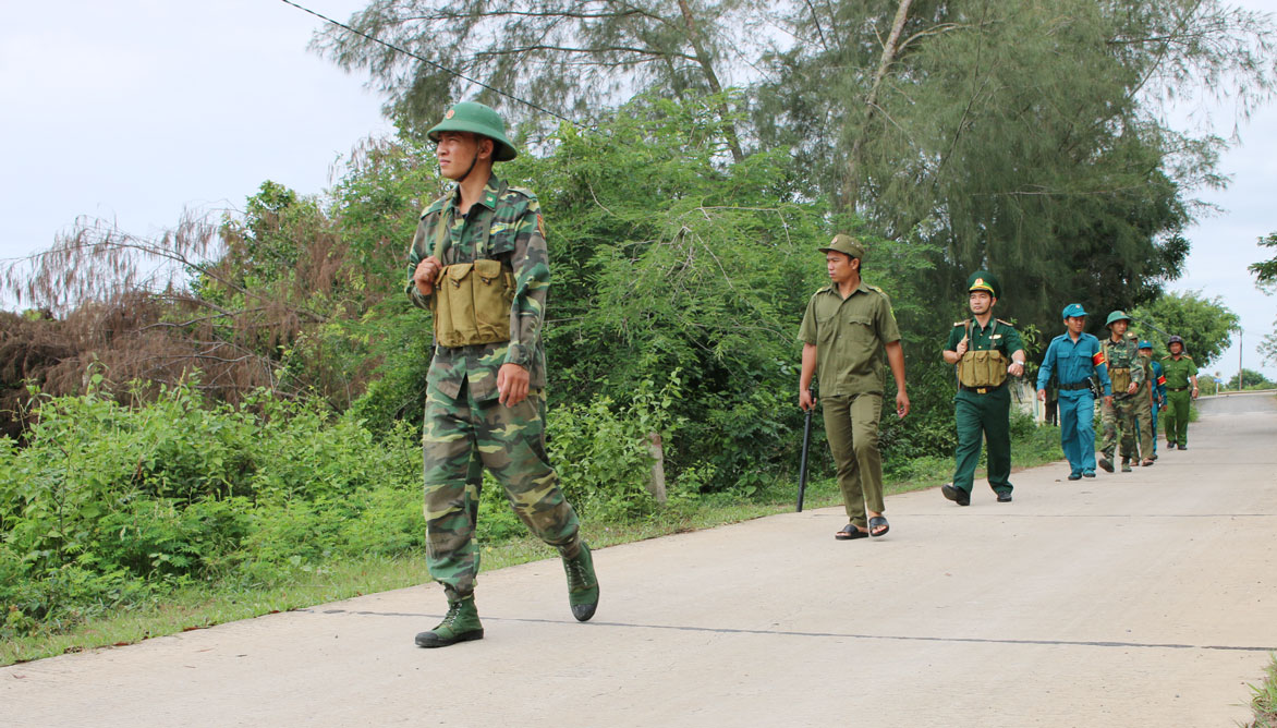 Tuần tra bảo vệ biên giới