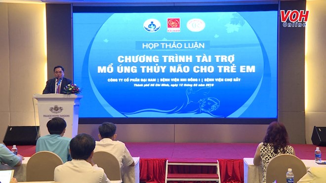 Children with hydrocephalus to get free surgery At the ceremony to announce the programme (Photo: voh.com.vn)