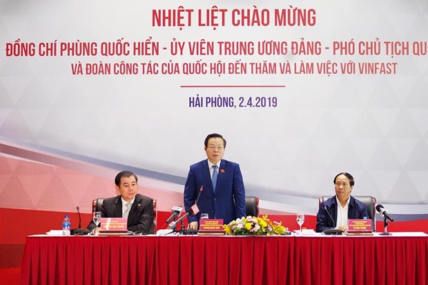Ủy viên Trung ương Đảng, Phó Chủ tịch Quốc hội Phùng Quốc Hiển Phát biểu tại buổi làm việc. (Ảnh: PV/Vietnam+)