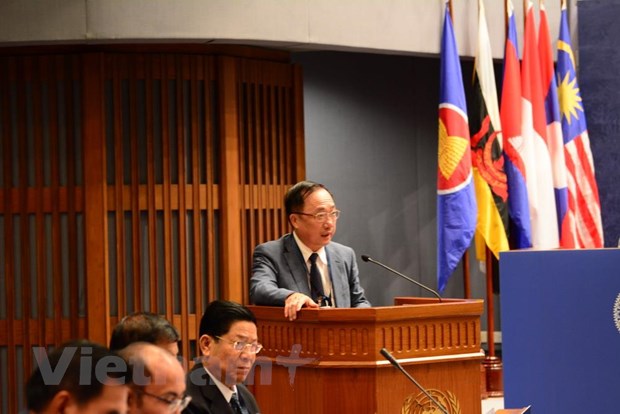 Thượng tướng Nguyễn Văn Thành phát biểu tại hội nghị. (Ảnh: Sơn Nam/Vietnam+)