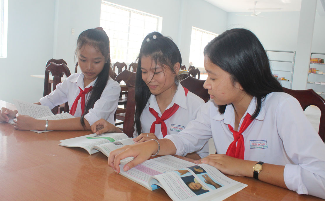 Học sinh Trường THCS Phước Đông thường xuyên được định hướng về giáo dục giới tính