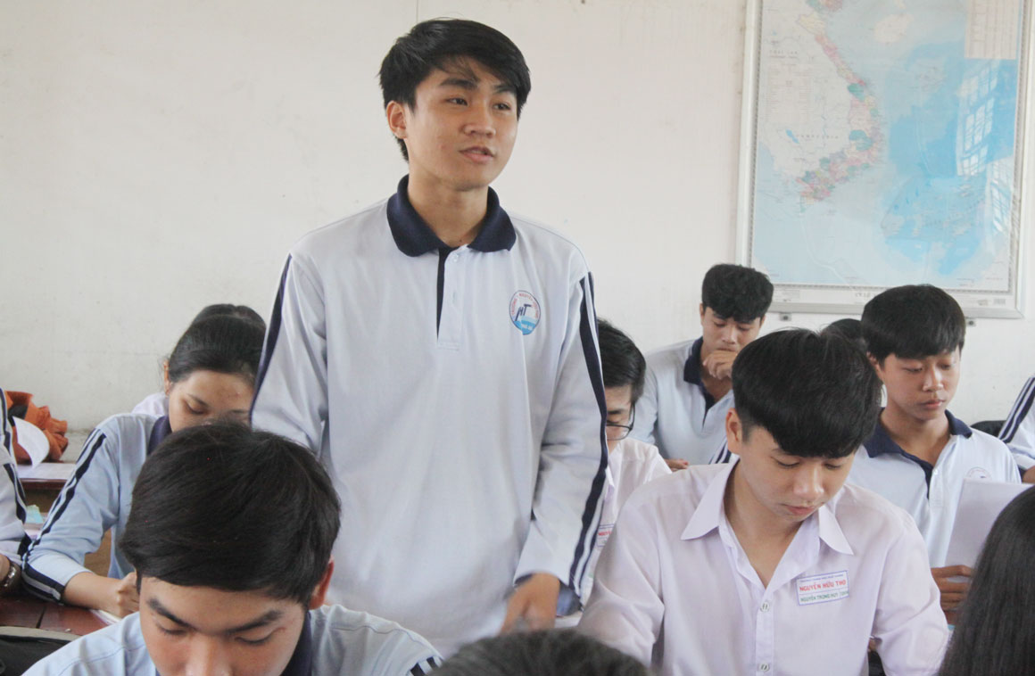 Những điểm mới trong kỳ thi THPT Quốc gia năm 2019 Học sinh tham gia phát biểu và xây dựng bài học