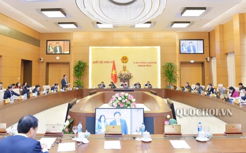 Phiên họp 32 Ủy ban Thường vụ Quốc hội (Ảnh: Quochoi.vn)