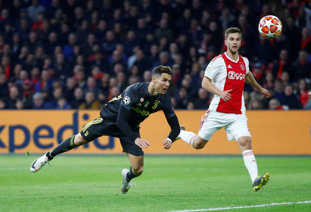 Ronaldo ghi bàn, Juventus vẫn không thắng được Ajax