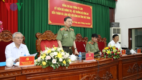 Bộ trưởng Bộ Công an Tô Lâm phát biểu chỉ đạo tại buổi làm việc.