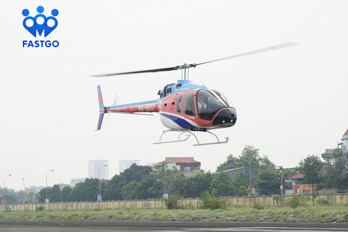 FastGo will launch the country’s first helicopter ride-hailing service - FastSky - in Hanoi by the end of this month. (Photo: VNA)