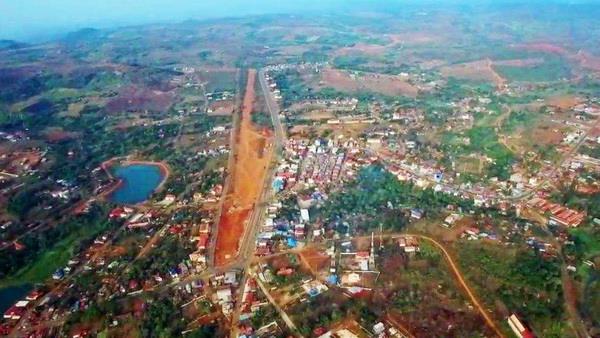 Thị trấn Sen Monorom thuộc tỉnh Mondulkiri nhìn từ trên cao. (Nguồn: phnompenhpost.com)