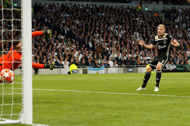 Đá bại Tottenham, Ajax rộng cửa vào chung kết Champions League