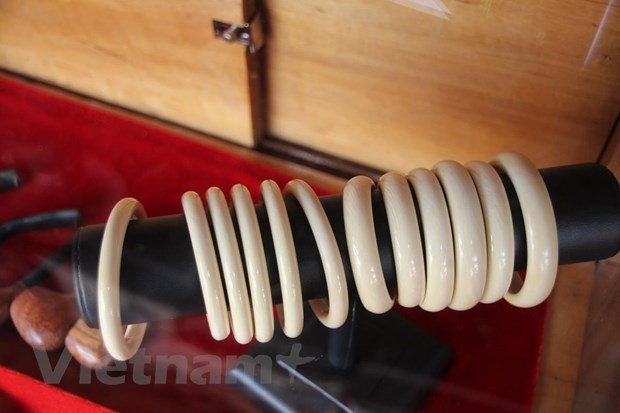 Bracelets made from elephant tusks sold publicly - Illustrative image (Source: VNA)