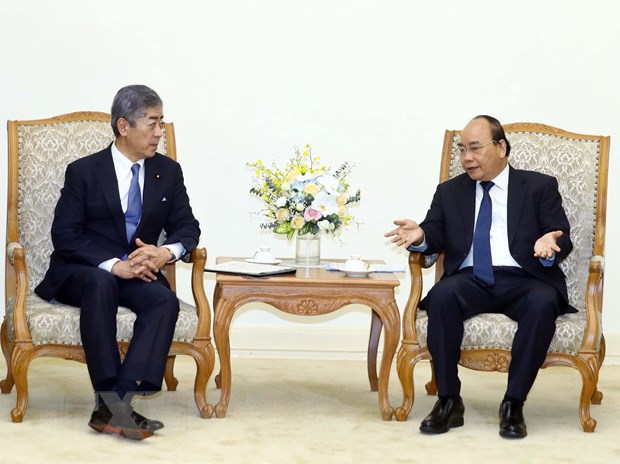 Thủ tướng Nguyễn Xuân Phúc tiếp Bộ trưởng Quốc phòng Nhật Bản Takeshi lwaya. (Ảnh: Thống Nhất/TTXVN)