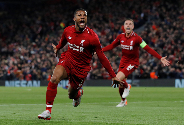 Wijnaldum ăn mừng bàn nâng tỉ số lên 2-0 cho Liverpool - Ảnh: REUTERS