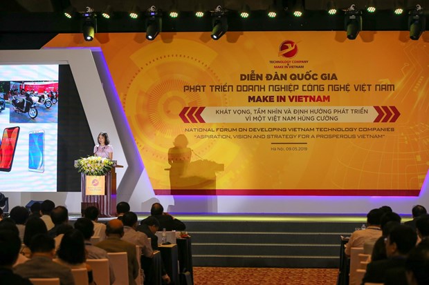 Bà Lê Thị Thu Thủy - Phó Chủ tịch Tập đoàn VinGroup đã có những chia sẻ tại Diễn đàn quốc gia phát triển doanh nghiệp công nghệ Việt Nam. (Ảnh: Minh Sơn/Vietnam+)