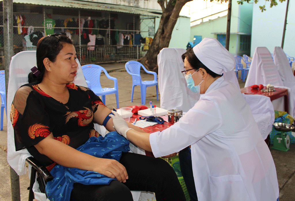 Hiến máu tình nguyện là hoạt động nhân đạo được nhiều tổ chức, cá nhân hưởng ứng